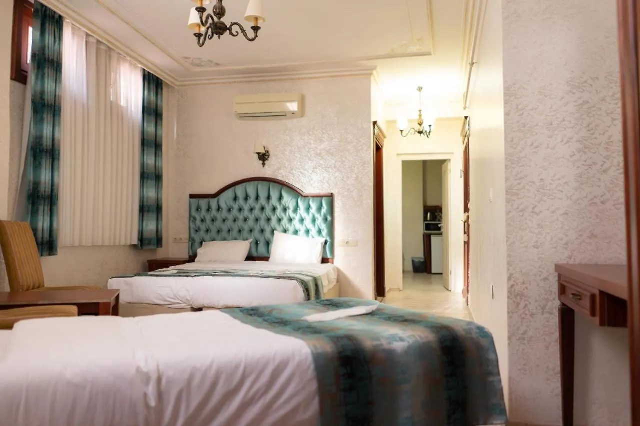 Atam Suites İstanbul 3*,